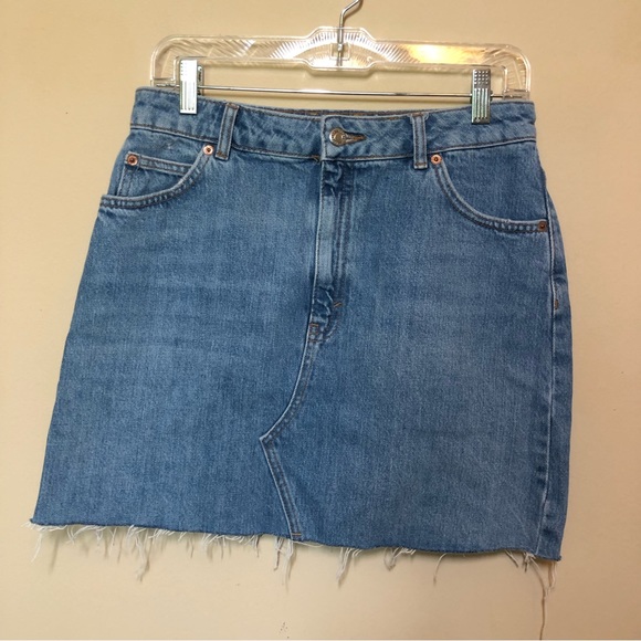 Topshop Dresses & Skirts - Topshop denim cutoff frayed mini skirt high waist